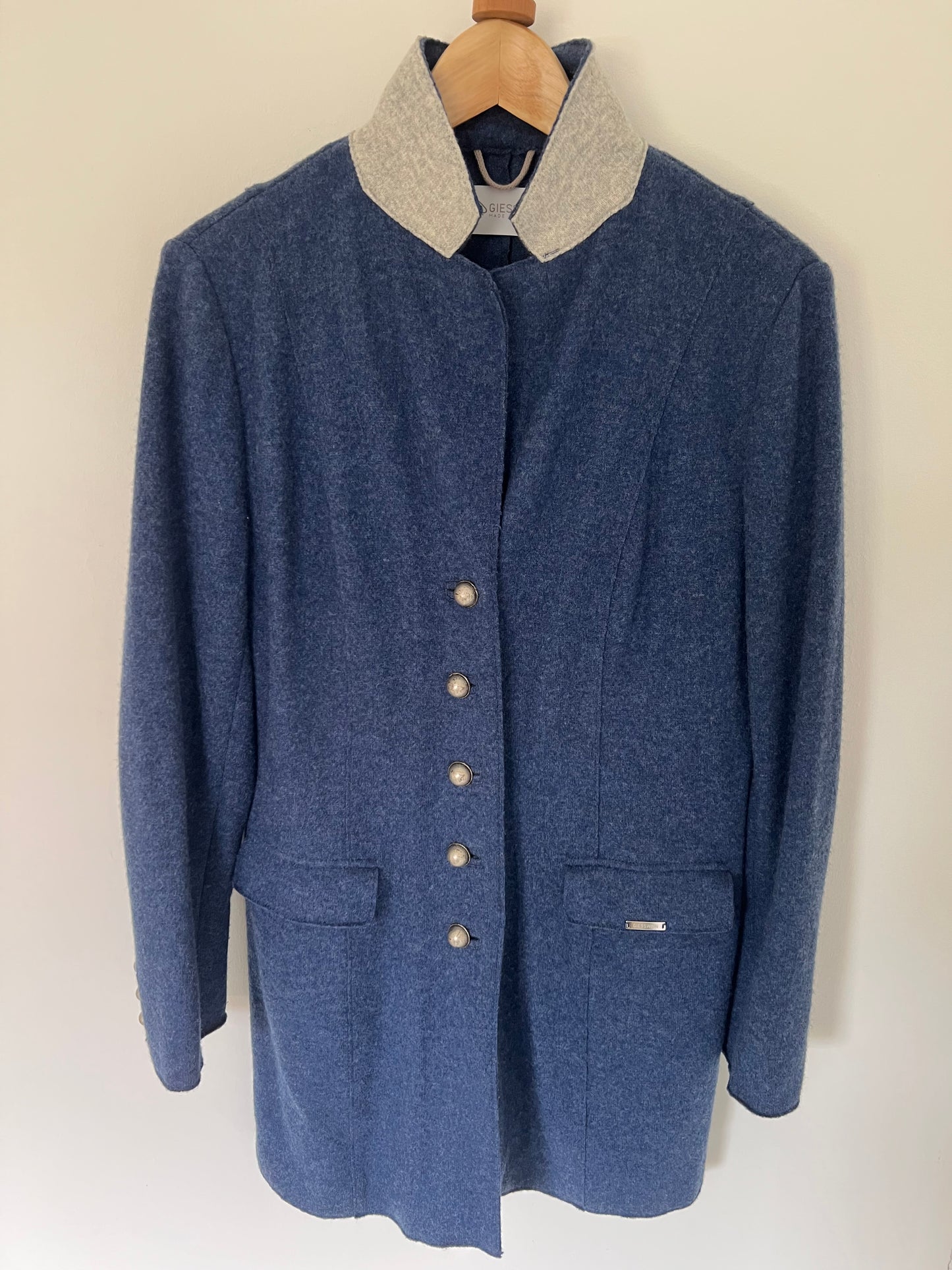 Giesswein 100 % Schurwolle Kurzmantel 