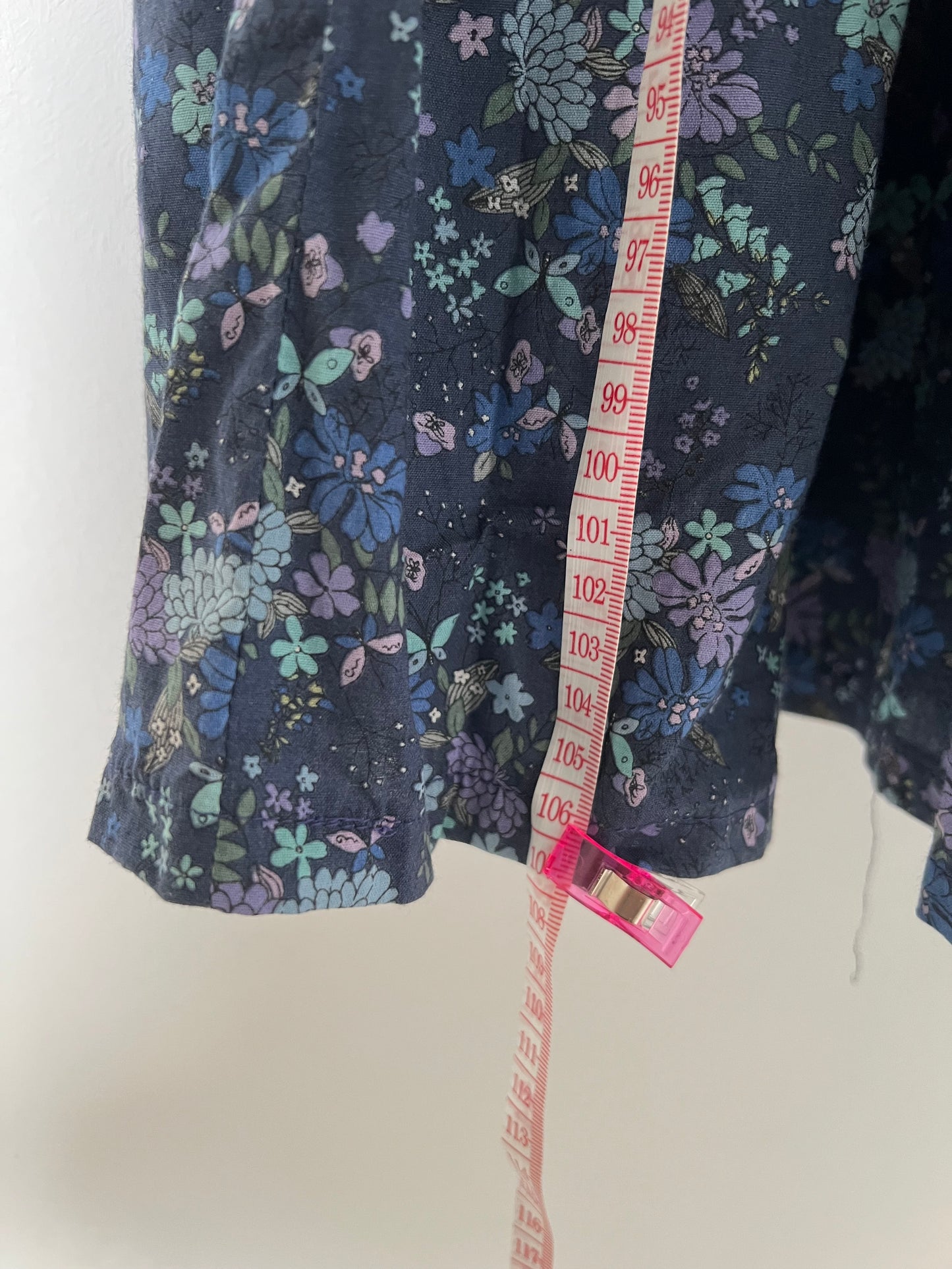 Langes blaues Kleid Nachhaltig Sommerkleid Blumenmuster