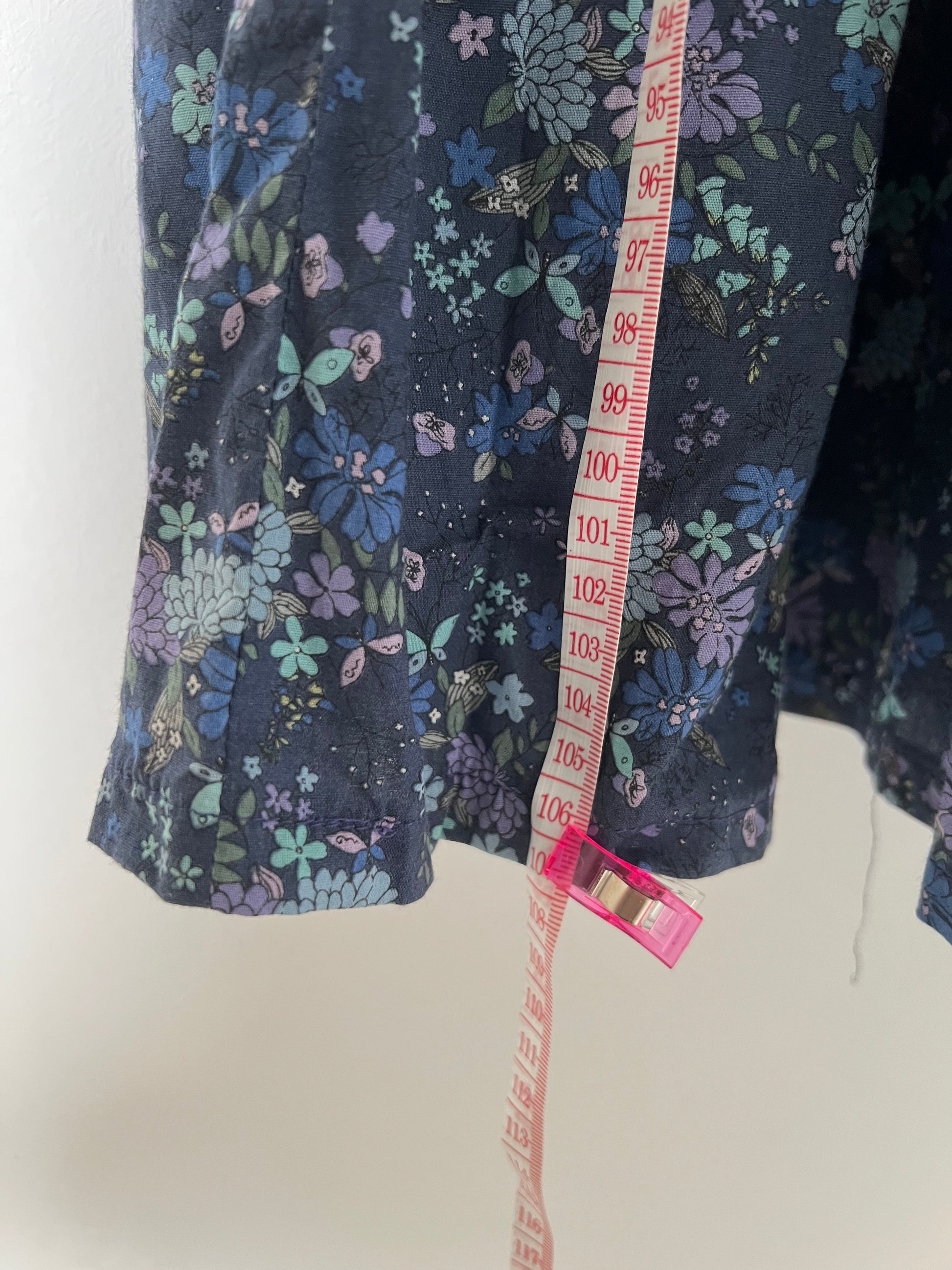 Langes blaues Kleid Nachhaltig Sommerkleid Blumenmuster