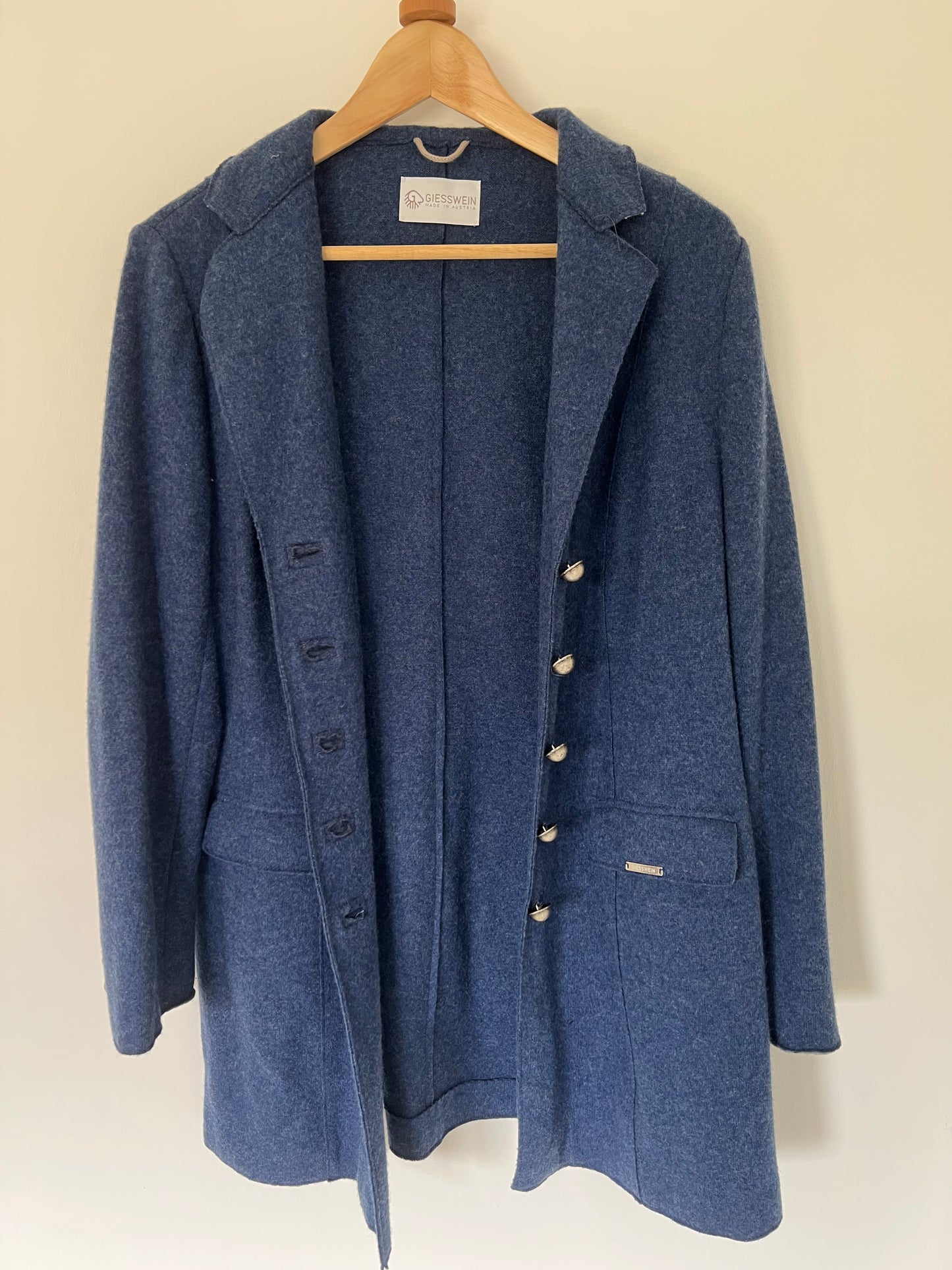 Giesswein manteau court bleu en laine vierge