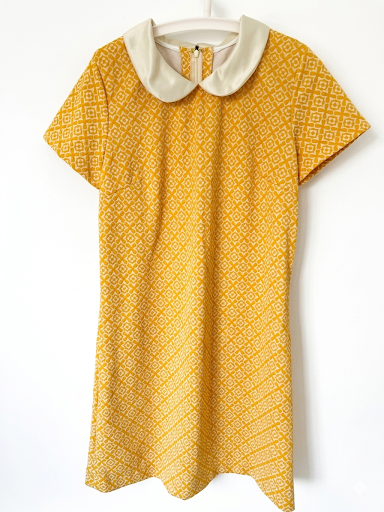 Yellow shift dress with peter pan collar and vintage print